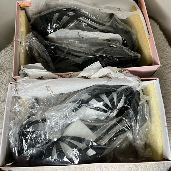 NIB Touch up black satin open toe heel with rhinestones size 8 and 8.5 - Picture 6 of 6